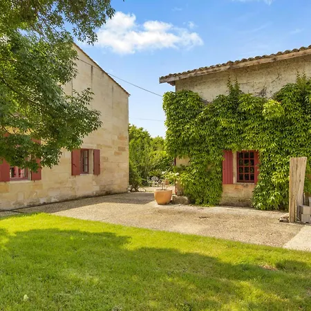 Holiday home Bel En Rouge Arveyres