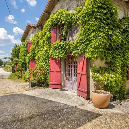 Holiday home Bel En Rouge *