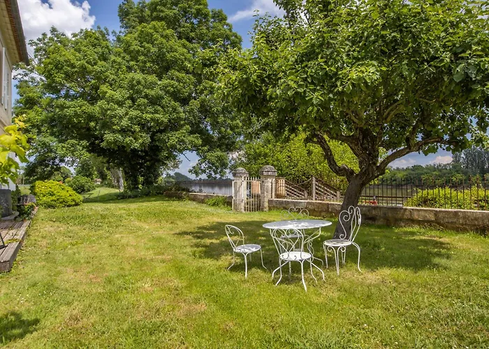 Bel En Rouge Arveyres